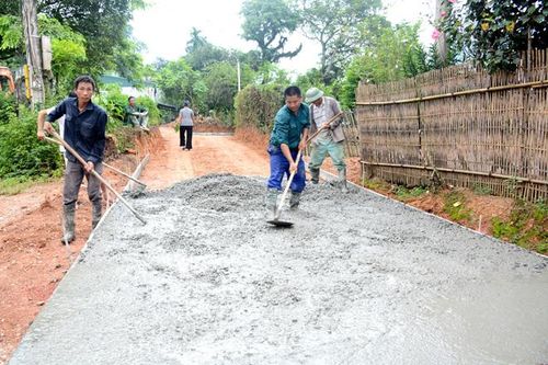 Hiến đất xây dựng hạ tầng nông thôn