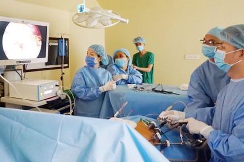 Chồng hiến thận cứu vợ bị suy thận giai đoạn cuối