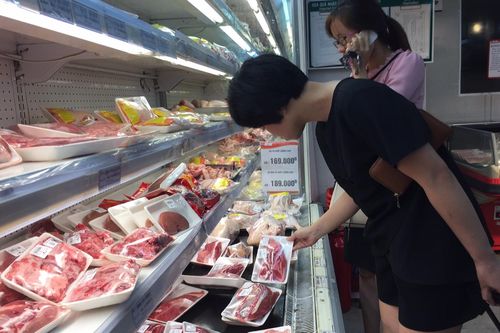 Ổn định giá cả thịt lợn từ nay đến Tết Nguyên đán