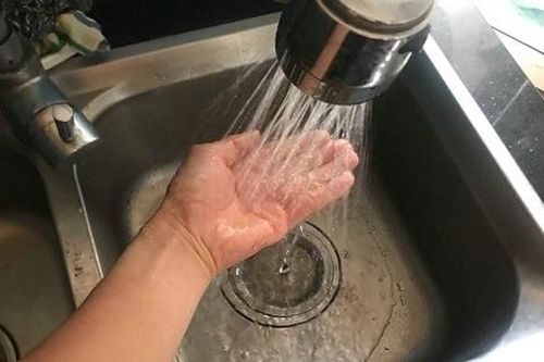 Hà Nội thông tin về nguồn nước sinh hoạt của người dân thủ đô có mùi khét nồng nặc