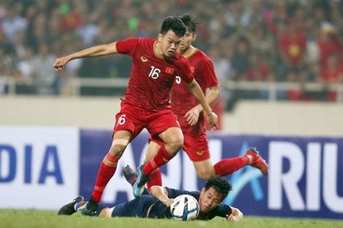 HLV Lê Thụy Hải: 'Bảng B mạnh nhưng Việt Nam chẳng ngán đội nào'