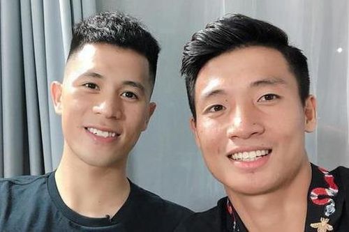 Dân mạng gọi tên Đình Trọng khi cầu thủ Indonesia ôm eo Bùi Tiến Dũng