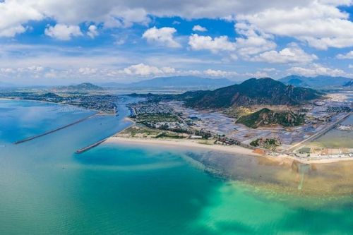 Ninh Chữ - thiên đường trải nghiệm gió và biển