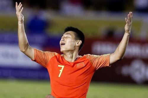 'Tuyển Trung Quốc có trận đấu đáng xấu hổ trước Philippines'