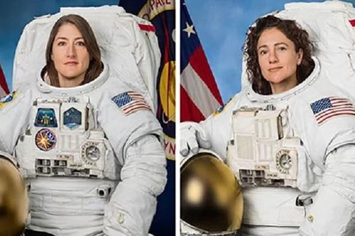 Đội nữ phi hành gia đầu tiên của NASA đi bộ ngoài không gian