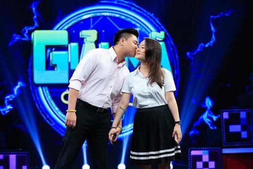 Con trai Lê Giang lấy vợ hơn 8 tuổi, có 2 con riêng