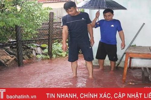 Cơ sở sản xuất giấy màu xả thải gây ô nhiễm, nhiều hộ dân bức xúc!