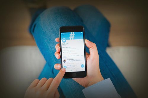 Twitter giải thích việc xóa tweet lạm dụng của các nhà lãnh đạo
