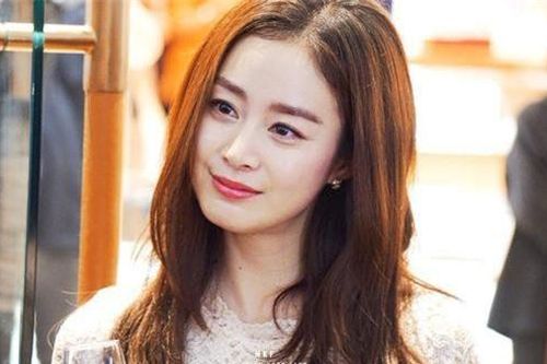 Sau 3 năm 'bận' sinh con cho Bi Rain, Kim Tae Hee quay lại đóng phim: Đảm nhận vai chính là một hồn ma