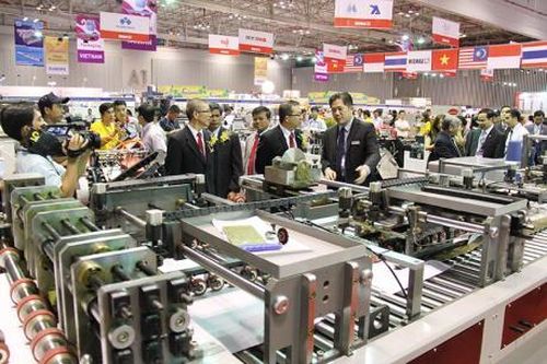 Đồng loạt khai mạc chuỗi Triển lãm chuyên ngành máy móc, thiết bị công nghiệp