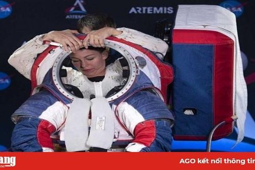 NASA trình làng mẫu trang phục mới dành cho các phi hành gia