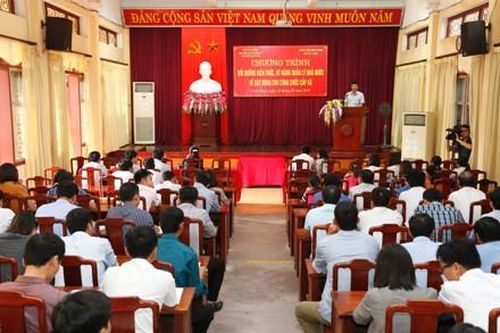 Khai giảng lớp bồi dưỡng kiến thức, kỹ năng quản lý nhà nước về xây dựng cho công chức cấp xã