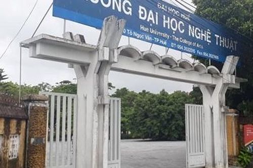 Nhiều giảng viên, người lao động trường ĐH Nghệ thuật Huế bị đơn phương chấm dứt hợp đồng