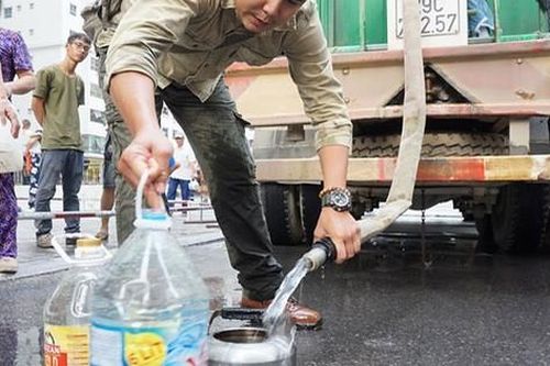 Nước cấp miễn phí cho cư dân HH Linh Đàm bị phản ánh có mùi hôi tanh