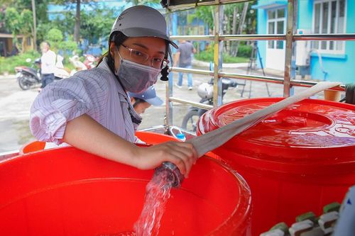 Viwasupco cấp nước trở lại nhưng khuyến cáo chỉ dùng tắm giặt