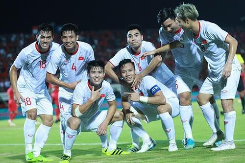 Tuyển Việt Nam và những 'cái đầu tiên' khi thắng Indonesia