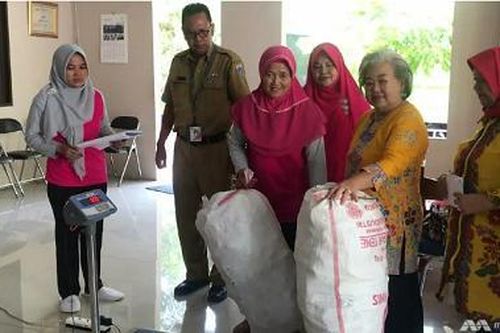 Indonesia mở chiến dịch 'đổi rác lấy vàng'