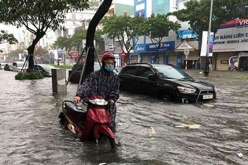Từ đêm nay, mưa lớn ở miền trung xu hướng giảm dần