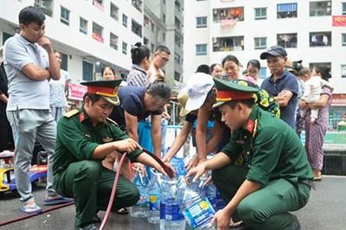 Nhiều khu dân cư ở Thủ đô bị ảnh hưởng nguồn nước đã có nước máy để sinh hoạt