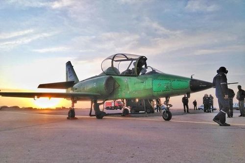 Iran khoe máy bay huấn luyện có những khả năng 'tốt nhất thế giới'