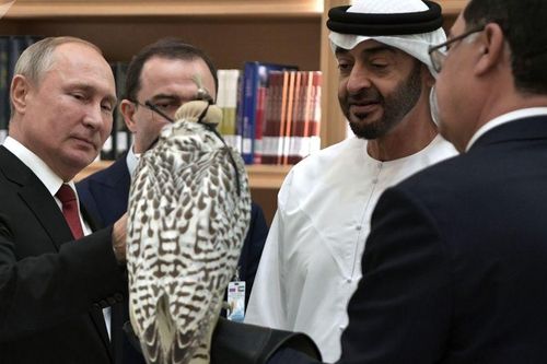 Hé lộ về những cục 'kim cương' Tổng thống Nga Putin vừa đem tặng