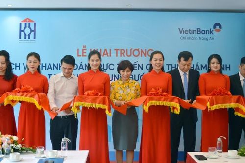 Bệnh viện đầu tiên ở Hà Nội triển khai thanh toán không dùng tiền mặt