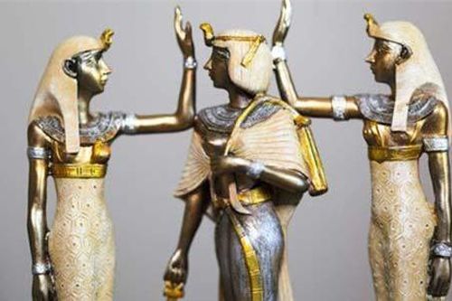 Đã tìm ra được loại nước hoa Nữ hoàng Cleopatra đặc biệt yêu thích