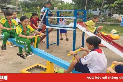 Tạo điểm vui chơi cho trẻ em vùng nông thôn