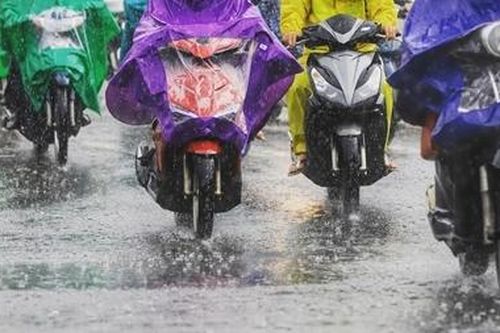 Trung bộ tiếp tục có mưa lớn diện rộng, nguy cơ lũ quét và ngập úng