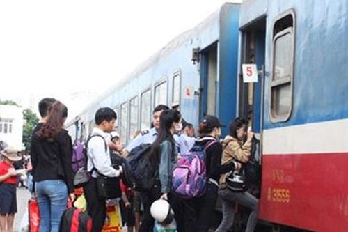 Giảm giá vé tàu Tết cho nhiều đối tượng