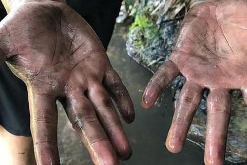 Khởi tố hình sự vụ đổ trộm dầu thải gây ô nhiễm nước sạch Sông Đà