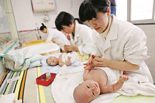 Khủng hoảng sinh đẻ toàn thế giới, phụ nữ thêm lý do từ chối mang thai