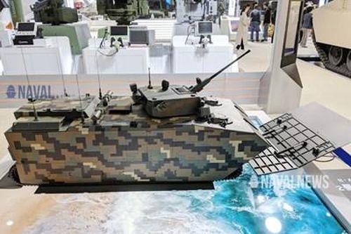 Hàn Quốc giới thiệu xe bọc thép lội nước nội địa mới