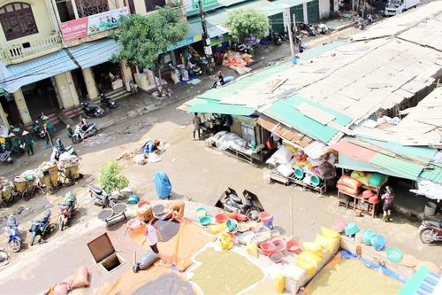 Tiểu thương chợ Vinh khóc ròng vì trận lụt lịch sử