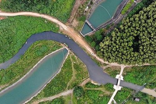 Hòa Bình kiến nghị lắp đường ống kín dẫn nước sông Đà vào nhà máy