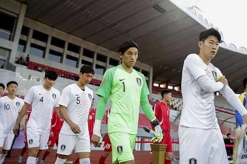 Trận cầu có 'một không hai' tại World Cup: Không khán giả, không phát sóng