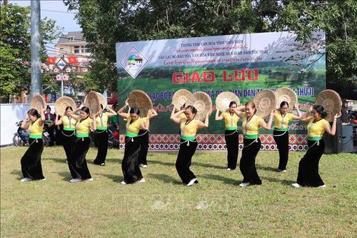 Khai mạc Ngày hội Văn hóa dân tộc Thái lần II