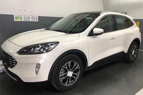 Chi tiết Ford Escape 2020 tại đại lý, sắp đến tay khách hàng