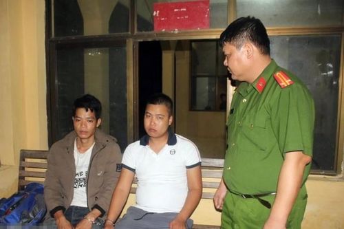 Tạm giữ 2 nghi phạm đổ dầu thải ra đầu nguồn Nhà máy nước sông Đà