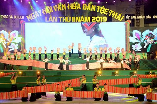 Tổng duyệt chương trình nghệ thuật 'Mường Then – Hội tụ và phát triển'