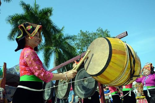 Tưng bừng các hoạt động văn hóa Ngày hội dân tộc Thái lần thứ II