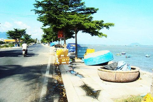 Hành lang đi bộ bị chiếm dụng