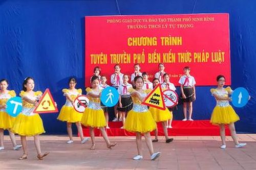 Tăng cường công tác an toàn trường học