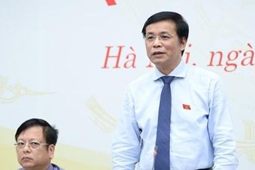 Miễn nhiệm Bộ trưởng Bộ Y tế là do 'đã đến tuổi nghỉ hưu'