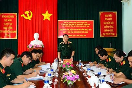 Đoàn công tác Tổng cục Chính trị làm việc tại Trung tâm Nhiệt đới Việt - Nga