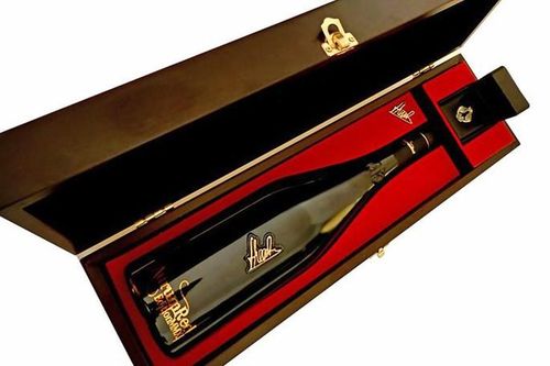 AurumRed Gold- Rượu vang được mệnh danh đắt nhất thế giới