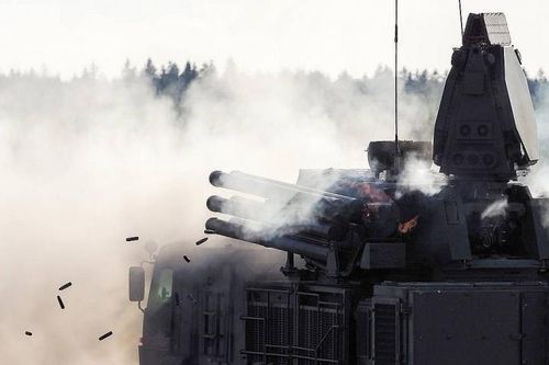 Hệ thống Pantsir-S1 phá hủy tên lửa 'địch' trong cuộc tập trận tại Crimea