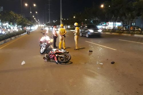 Vĩnh Phúc: Khởi tố 2 đối tượng tông CSGT khi đi ăn mừng chiến thắng