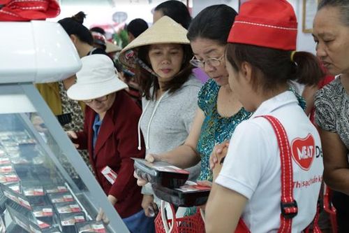 Người Sài thành hào hứng với thịt lợn mát công nghệ Châu Âu