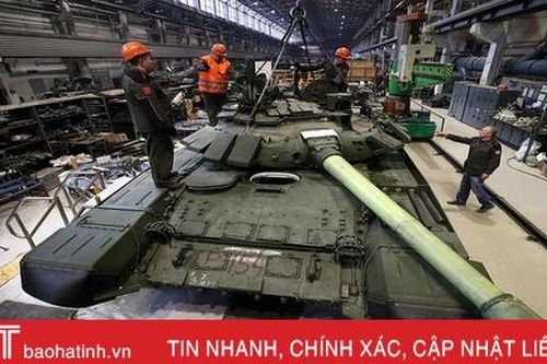 Bên trong nhà máy sản xuất siêu tăng huyền thoại của Nga